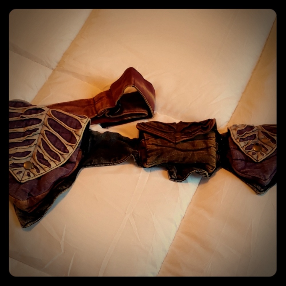 Boho fanny pack. A stylish way to go hands-free!